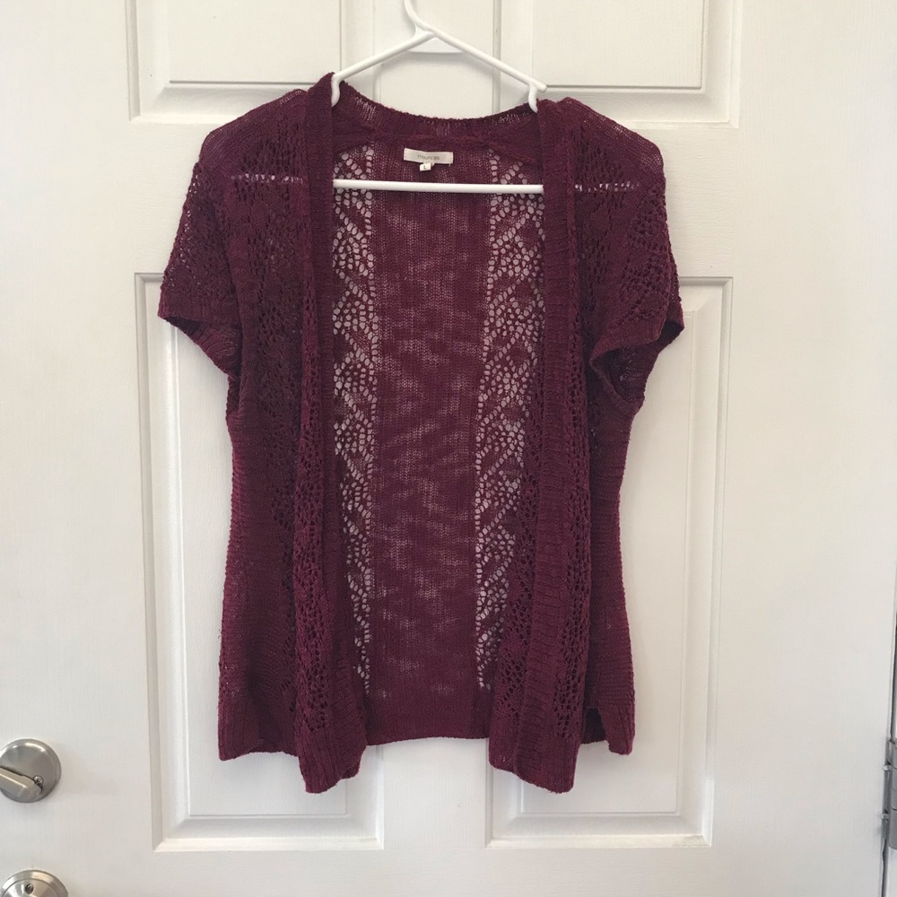 Burgundy short sleeved sweater